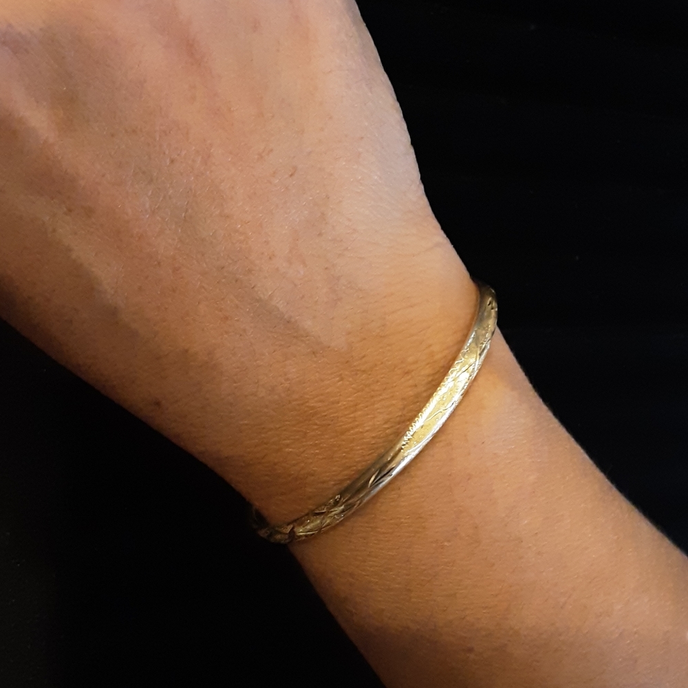 14k solid gold Bangle Bracelet